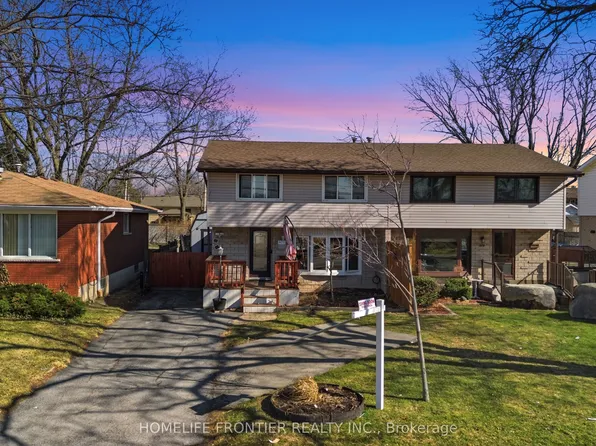 977 Upper Wellington St, Hamilton, ON L9A 3S4