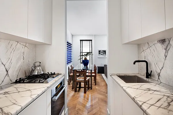 Rented by Compass | media 2
