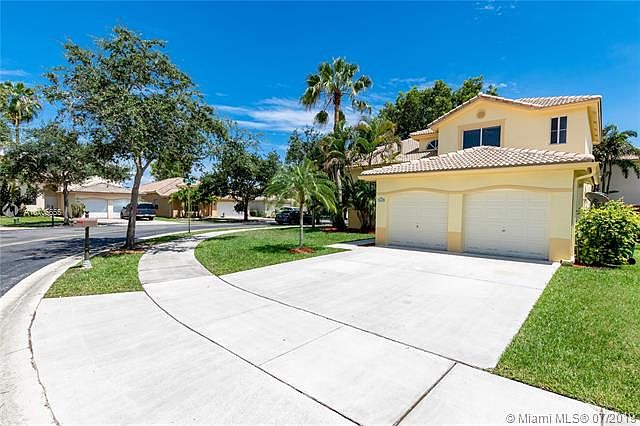 1st image of 14262 N Royal Cove Cir