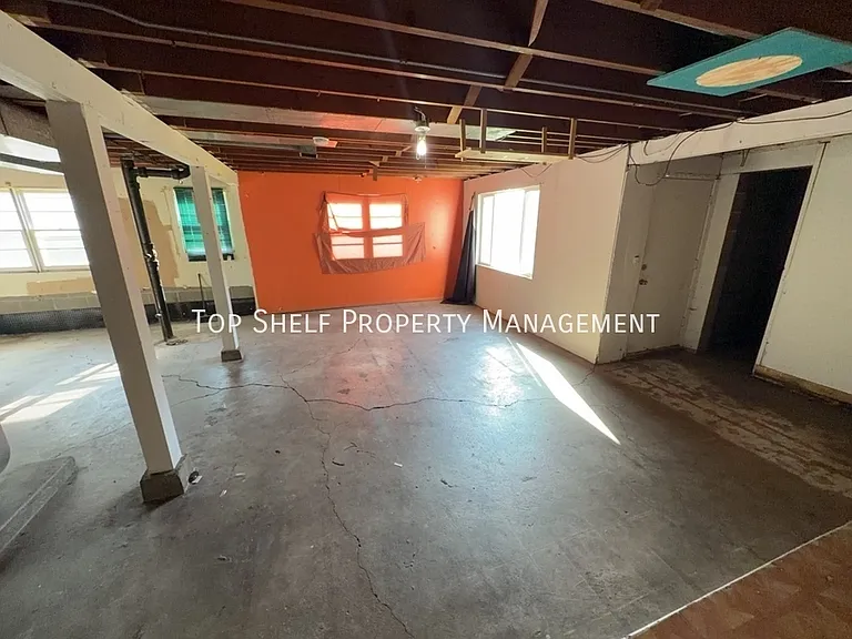 2425 Welbeck Rd — Photo 9