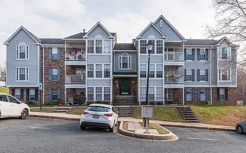 1002 Markham Ct #M Photo 1