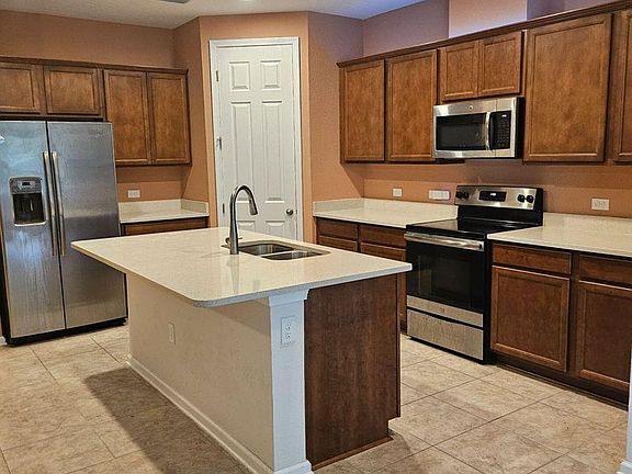 3rd image of 3078 Paddle Creek Dr