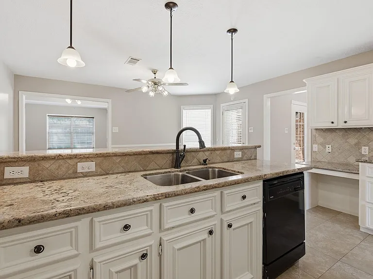 905 Winged Foot Dr — Photo 15