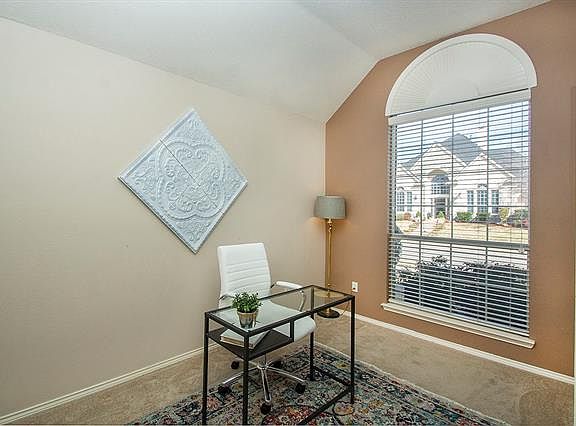 3rd image of 432 Saint Andrews Dr