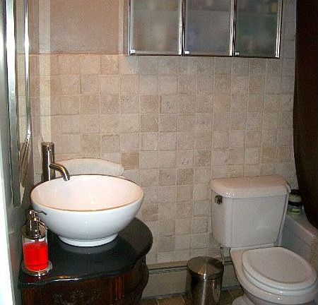 Main level bath
