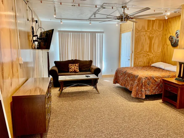 210 E North St, Rapid City, SD