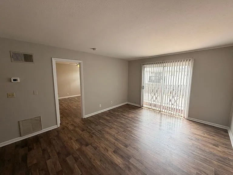 1708 Jennifer Road — Photo 45