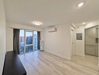 733 Ocean Parkway, #7D