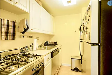 Rented by (Legacy) Elegran