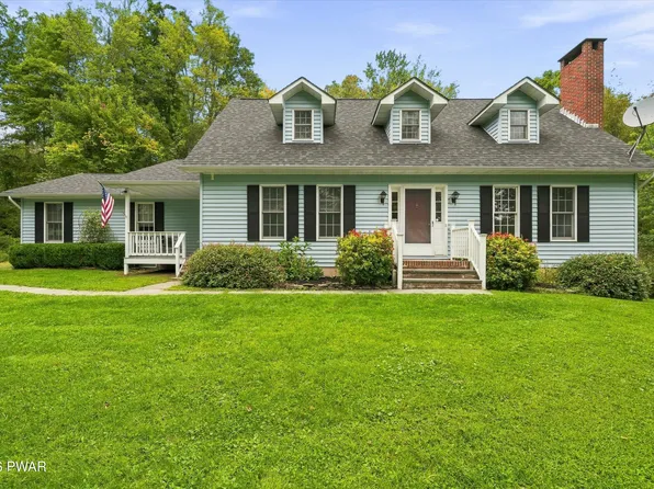 9 3rd St, Beach Lake, PA 18405