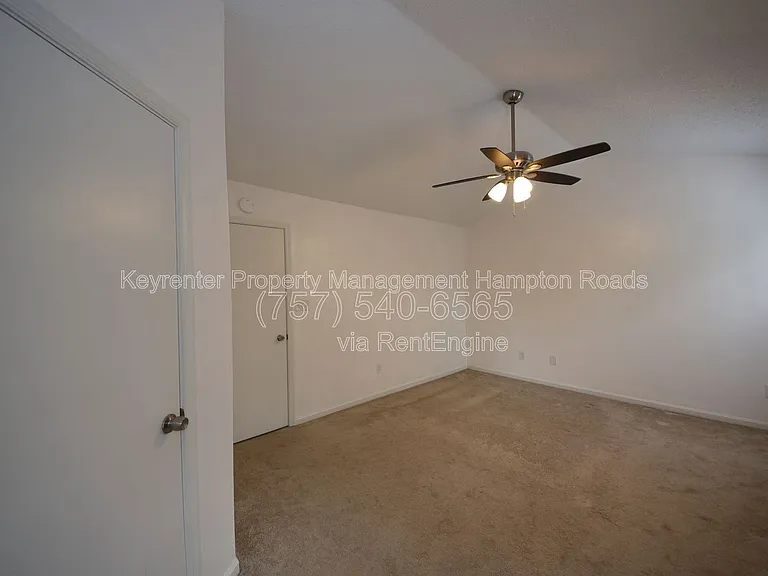 1549 River Creek Cres — Photo 32