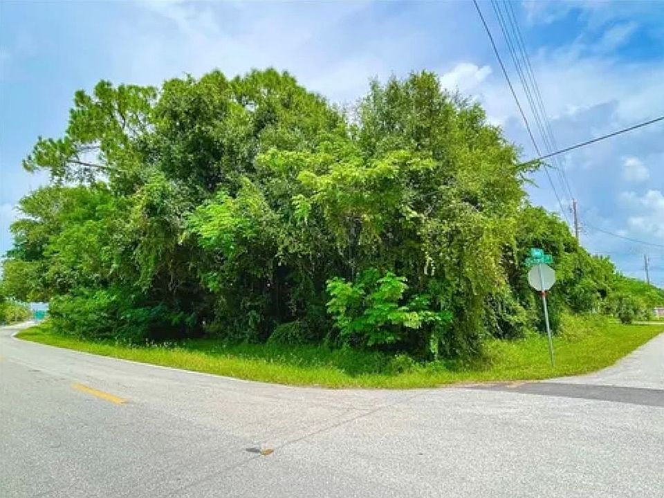 1st image of 901 Oxford Dr