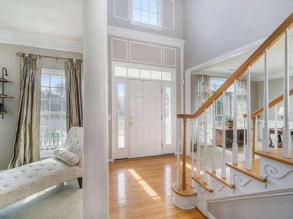 2nd image of 3807 Laurel Berry Ln