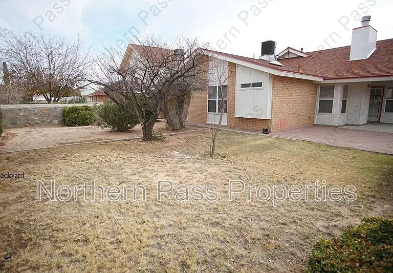 11831 Vere Leasure Dr — Photo 24
