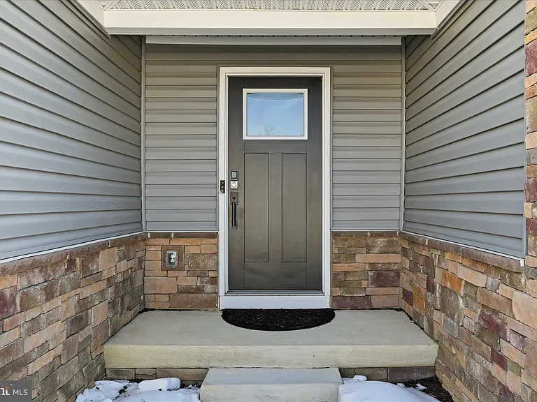 313 Switchgrass Ct — Photo 5