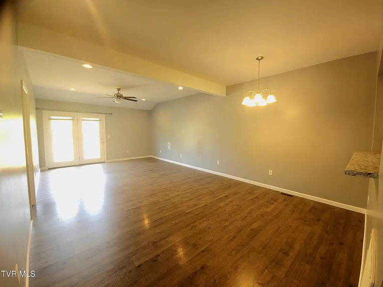 305 McKenzie Dr #1 — Photo 7