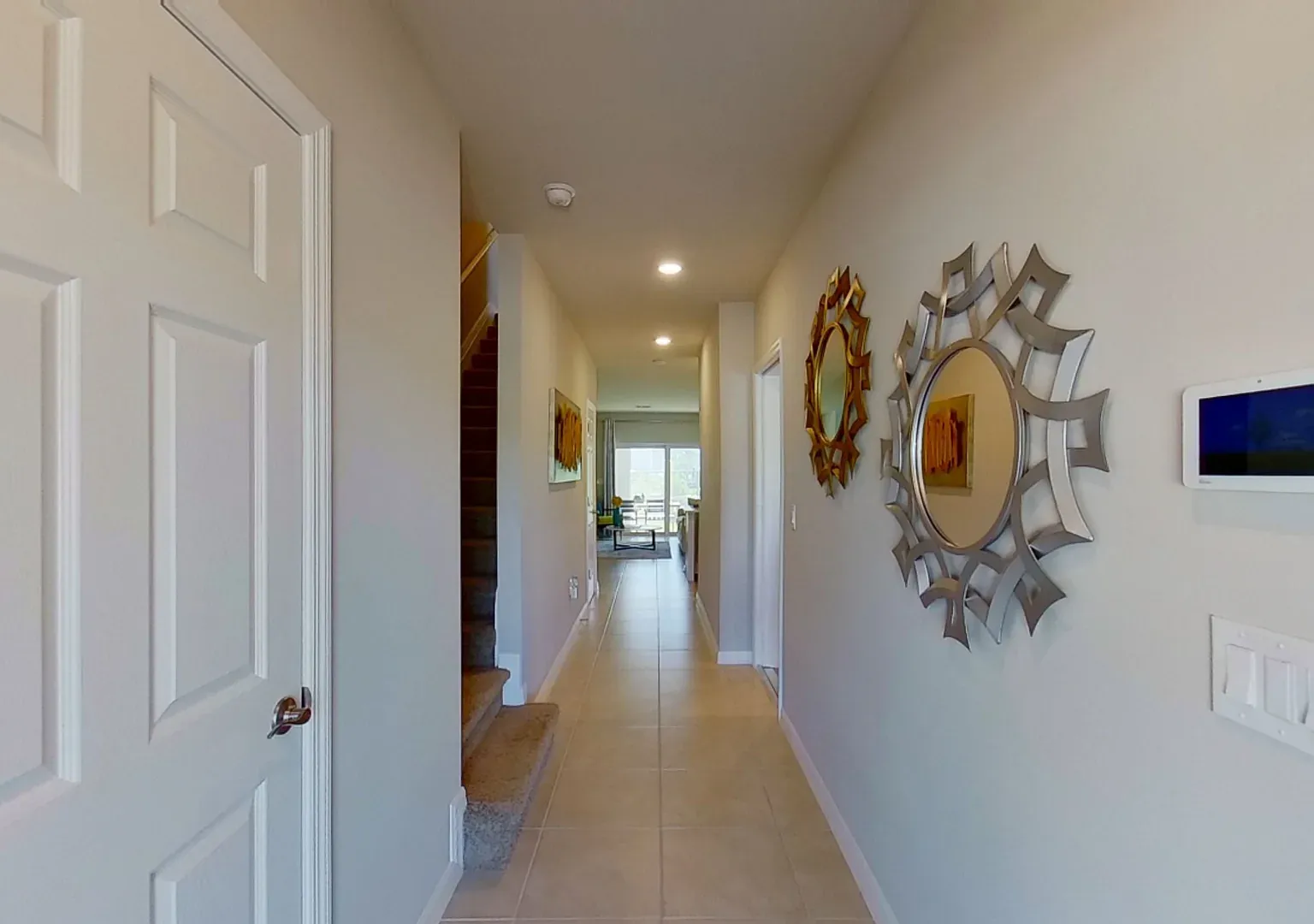 3 bed, 1800 sqft, $2,700 — Photo 2