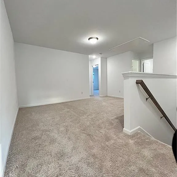 6075 Handley Dr — Photo 10