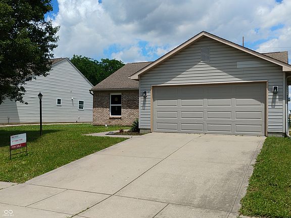 2nd image of 9714 Treyburn Lakes Dr