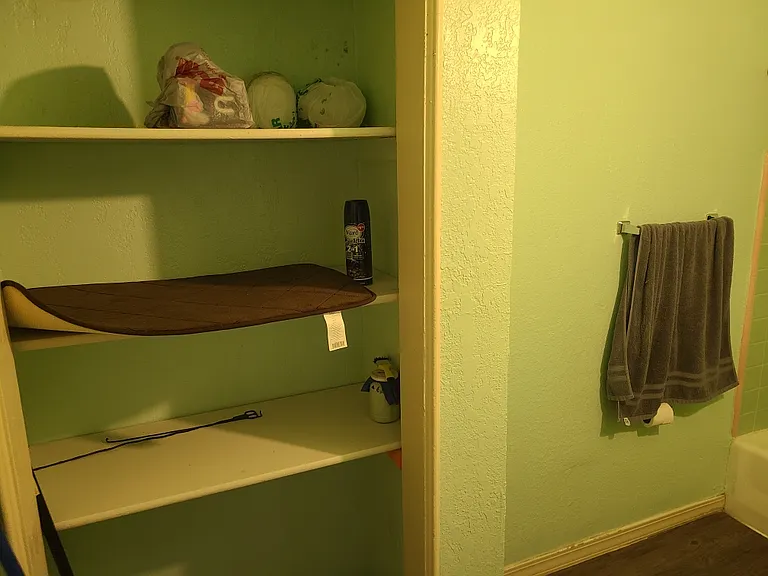 701 W Yandell Dr #4-1 — Photo 12