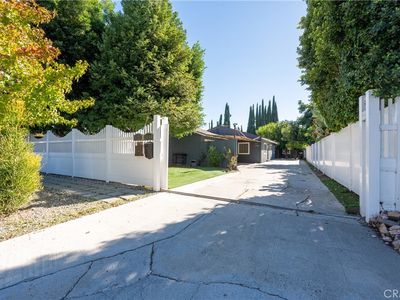 16038 Hartland St, Van Nuys, CA, 91406