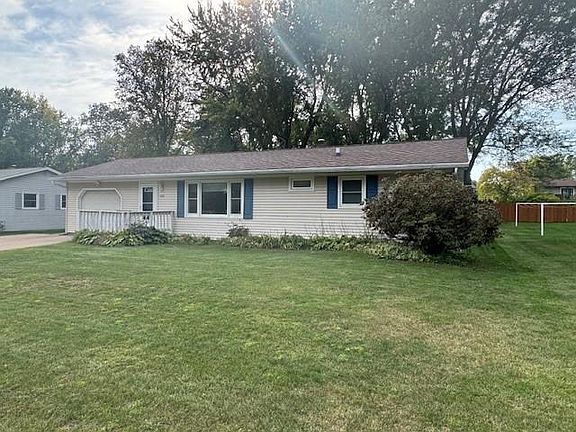 3rd image of 1220 Perry Street