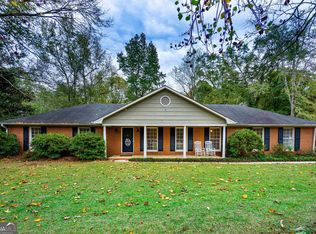 714 Whitaker Rd, Lagrange, GA 30240