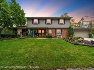 3327 Cambrey Dr, Lansing, MI 48906