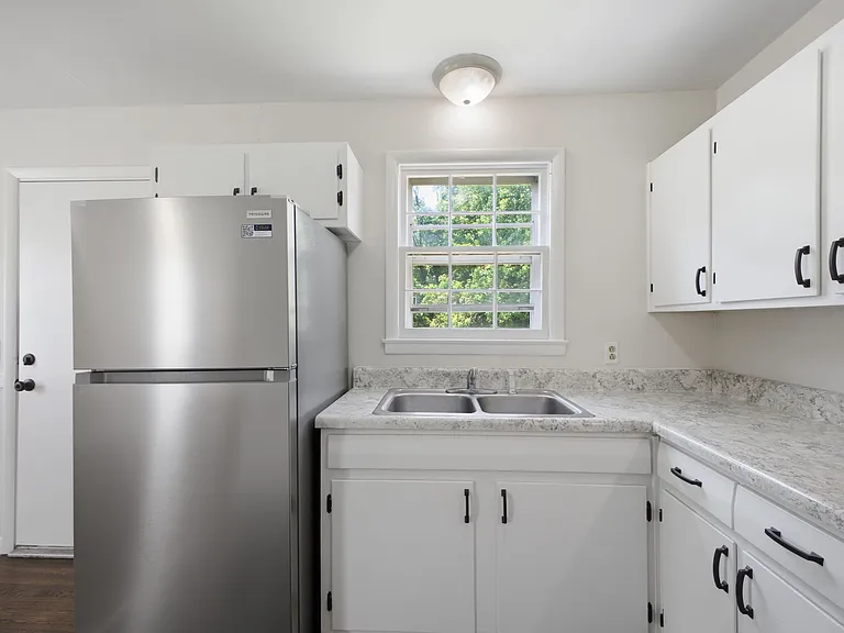 713 Elissa Dr — Photo 11