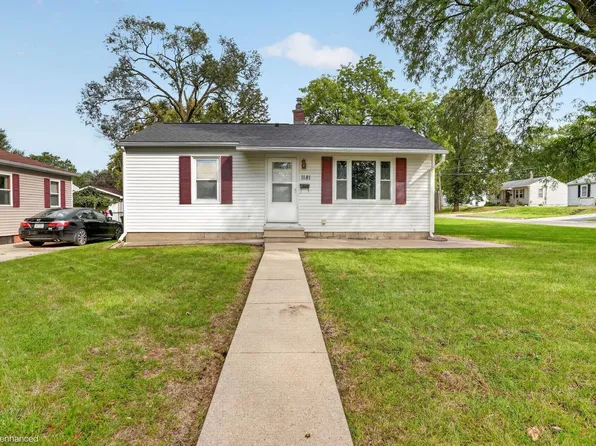 1181 Locke Ave, Waterloo, IA 50702