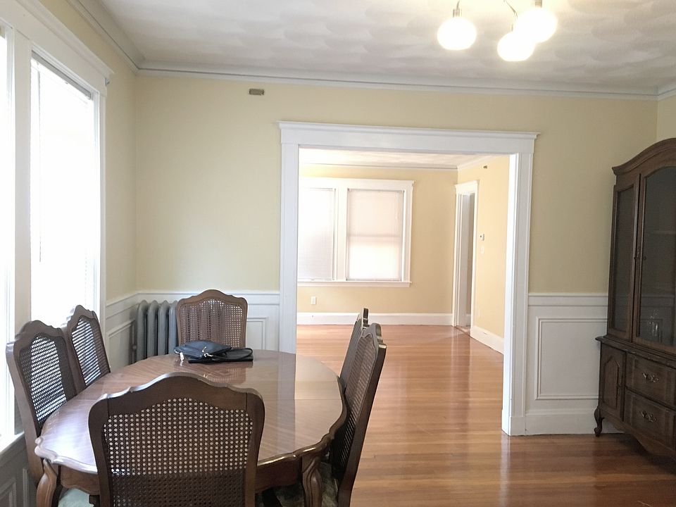 1st image of 11 Bartlett Ave
