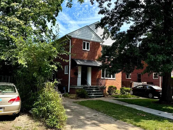 913 22nd St S, Arlington, VA 22202