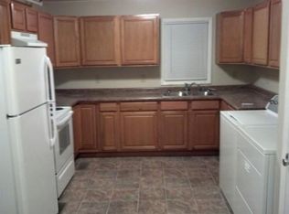 102 E Carroll St APT C, Kentland, IN