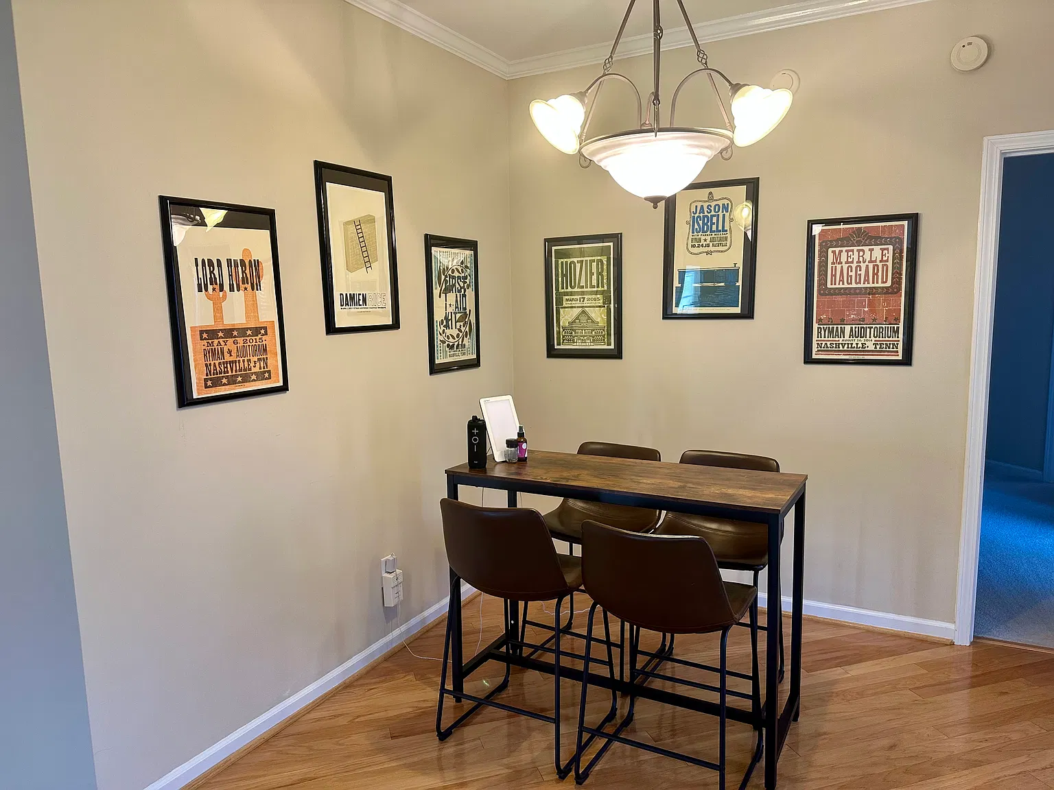 3 bed, 1650 sqft, $2,495 — Photo 2