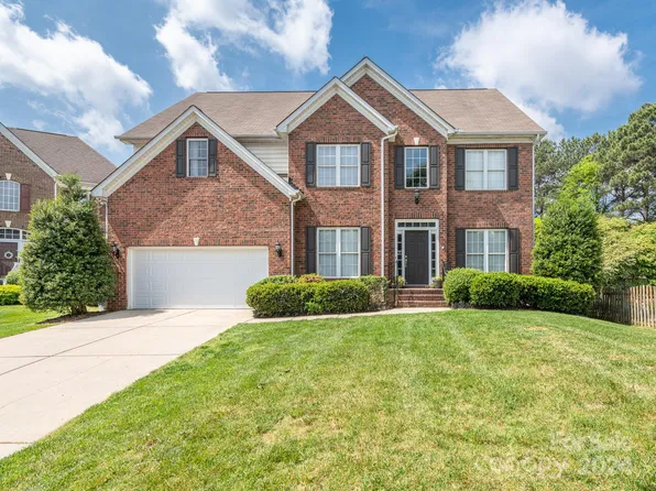 9718 Tenencia Ct, Charlotte, NC 28277