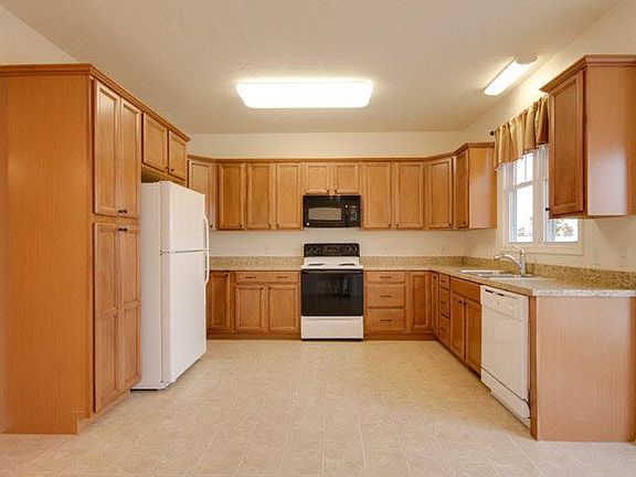 4th image of 361 Blue Stone Hill Dr