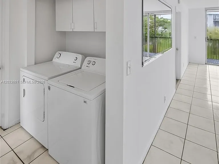 8750 N Sherman Cir #305 — Photo 18