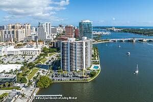 3rd image of 1200 S Flagler Dr APT 1701