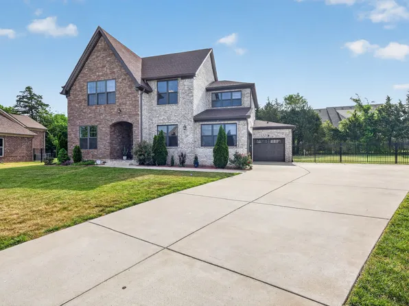 731 Orange Blossom Ct, Murfreesboro, TN 37130