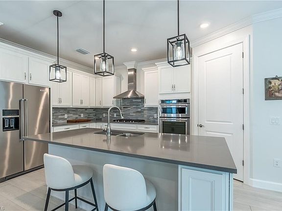 3rd image of 6758 Pennyroyal DR