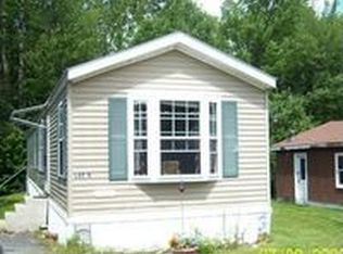 11 Hilltop Manor St, Whitefield, NH 03598