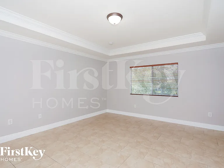 158 SE 22nd Ave — Photo 12
