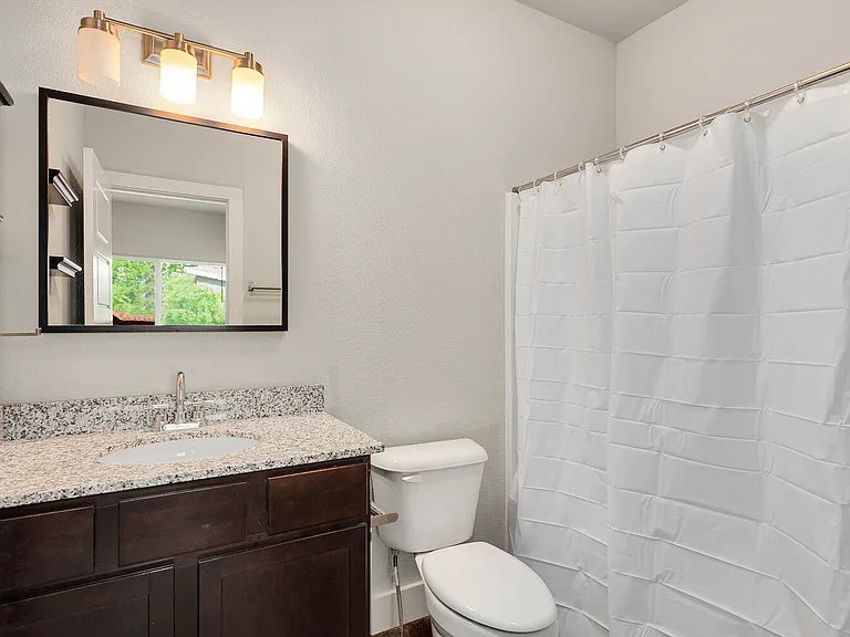 1337 N Oakland Ave #2 — Photo 11