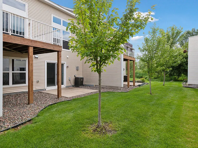 15424 Foster Dr N — Photo 37