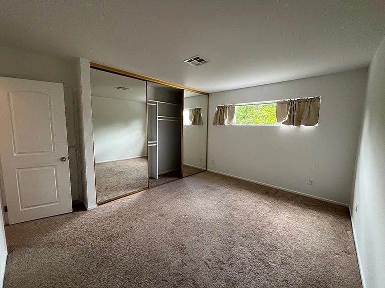 5710 Jumilla Ave #A — Photo 8