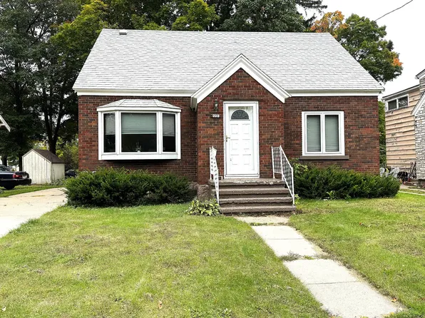 222 S Superior St, Antigo, WI 54409