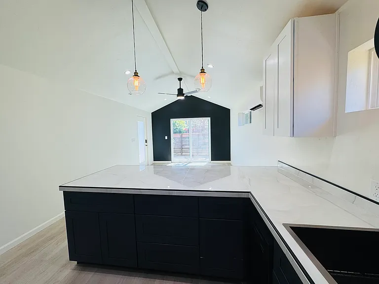 175 Sterling Ave — Photo 5