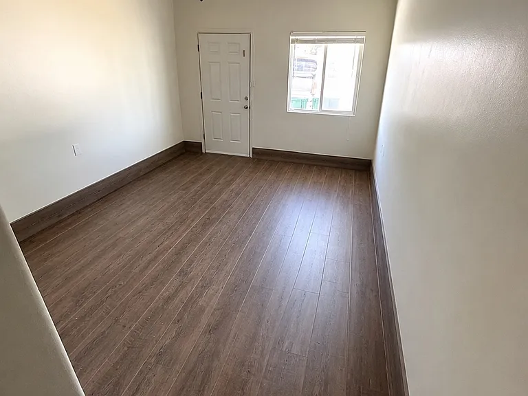 1145 Tyler Way — Photo 8
