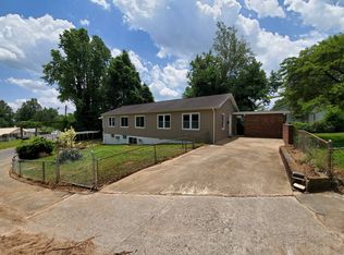 129 Warrior Ln, Oak Ridge, TN 37830