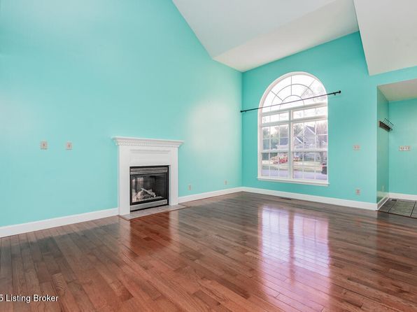 4511 Jett Thomas Dr, Louisville, KY 40228